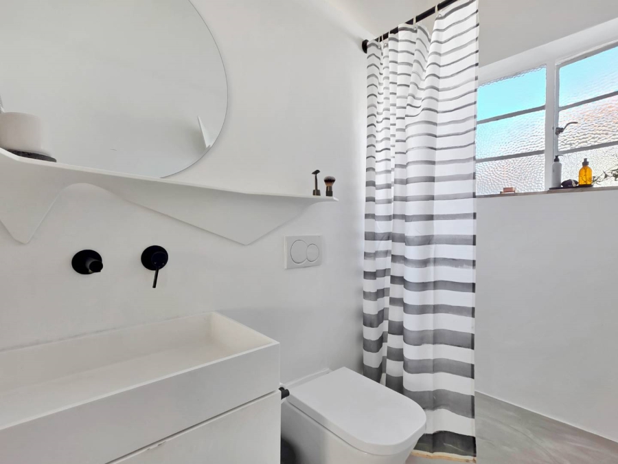 2 Bedroom Property for Sale in Tamboerskloof Western Cape
